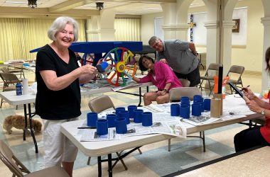 VBS decor prep 5.17.23 painting (2)